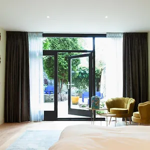 Boutique De Salon 3* L'Aia