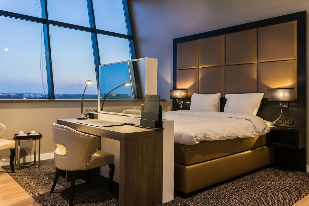 Riva Hotel Den Haag - Delft 4*, The Hague